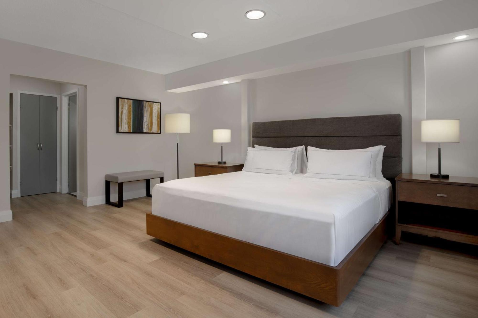 ดับเบิล ทรี บาย ฮิลตัน ลอนดอน ออนทาริโอ Hotel ภายนอก รูปภาพ