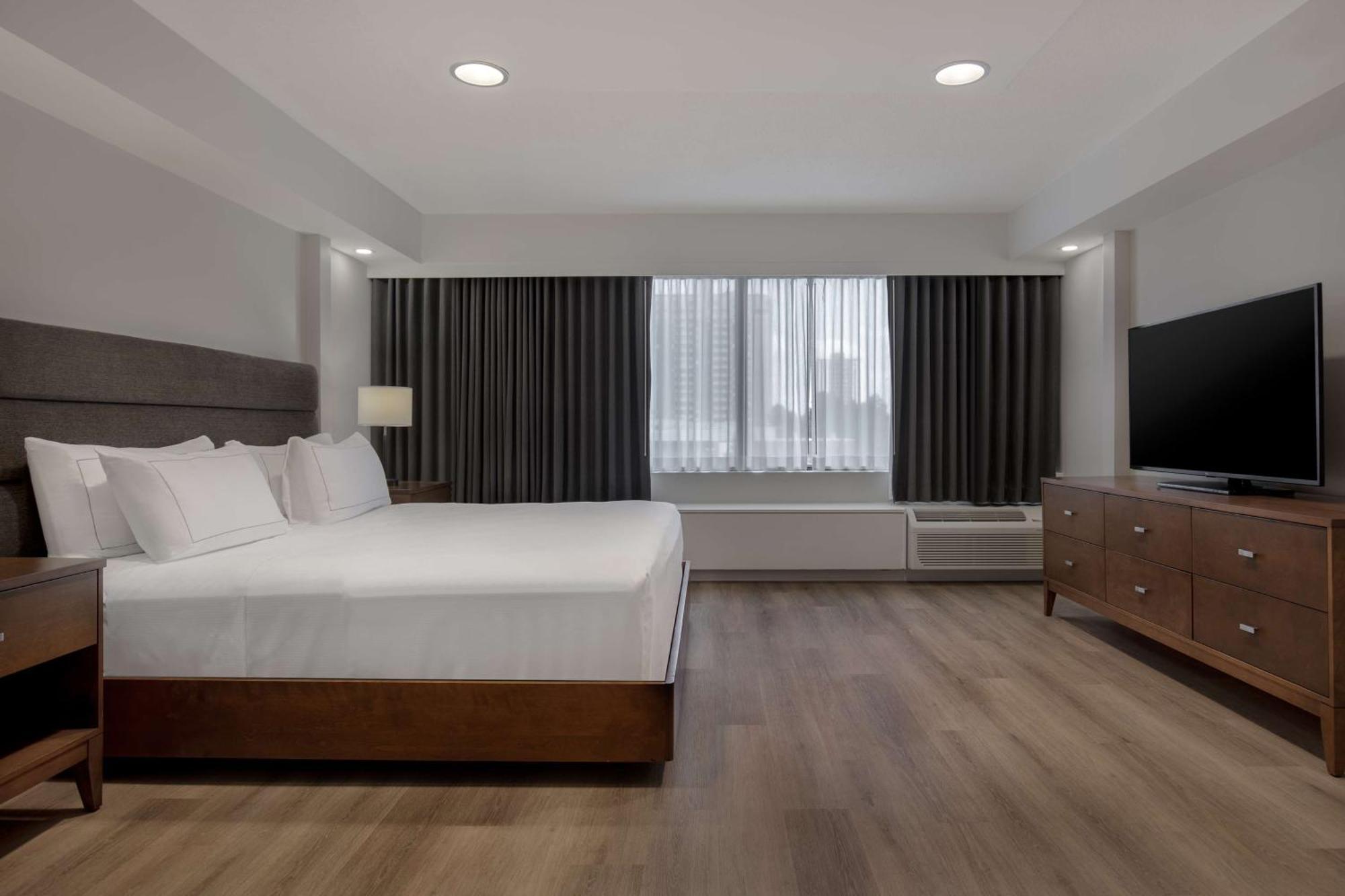 ดับเบิล ทรี บาย ฮิลตัน ลอนดอน ออนทาริโอ Hotel ภายนอก รูปภาพ